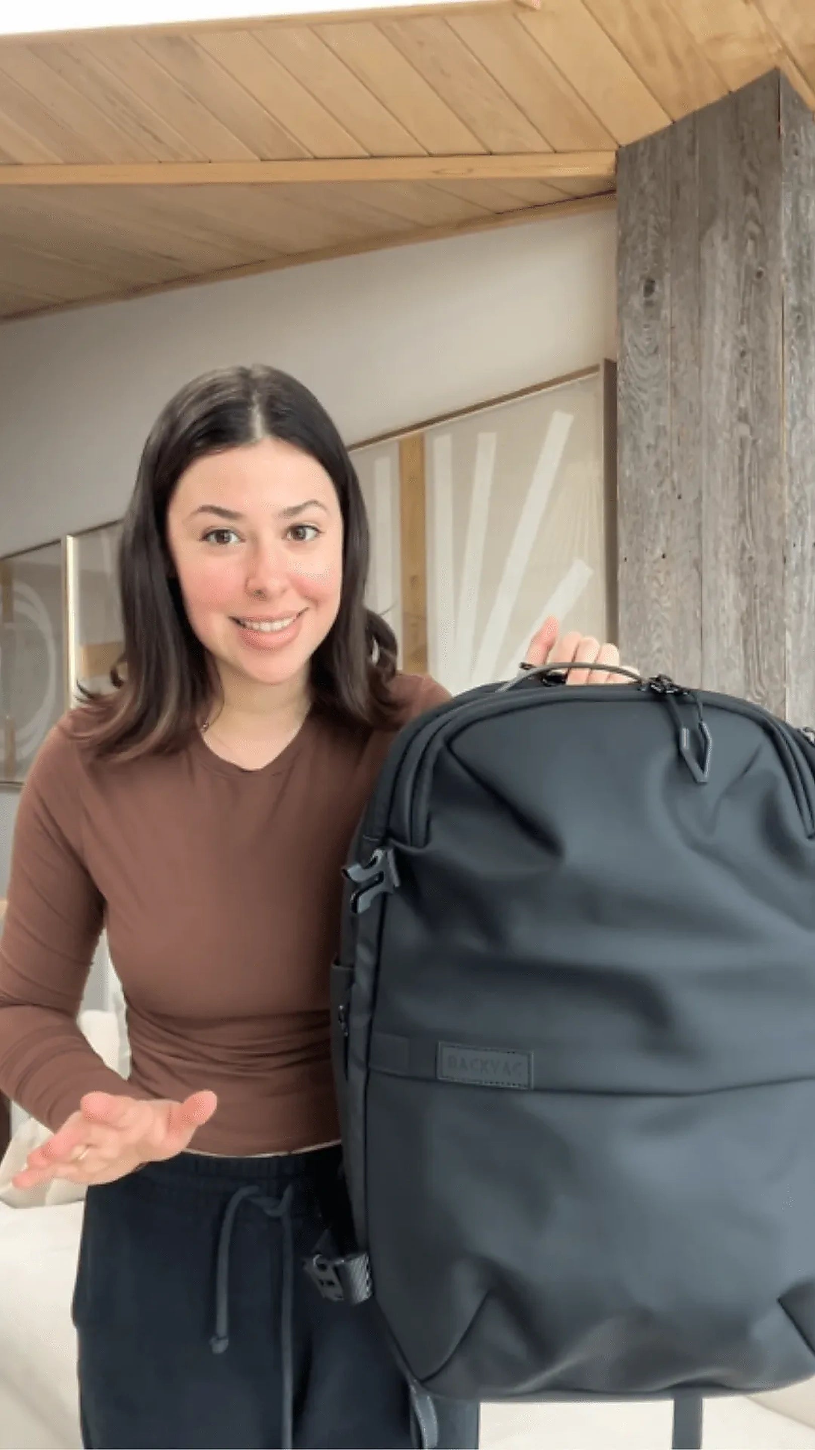 files/backpack_photo_68ca3ccf06f4416ab318ceeb7661d9c2.webp